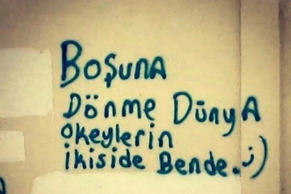 duvar-yaz%C4%B1lar%C4%B1-komik.jpg