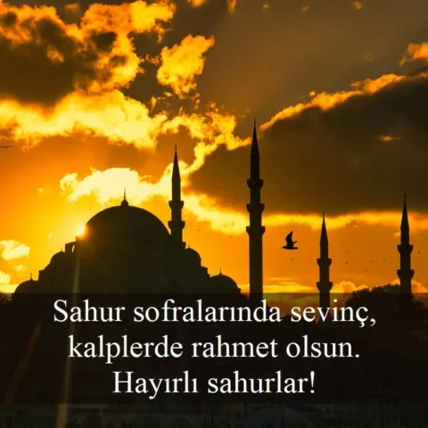 Sahur sofralarında sevinç, kalplerde rahmet olsun. Hayırlı sahurlar!